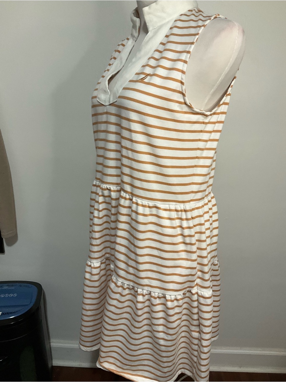 Nautica Jeans Cream and Tan Striped Sleeveless V-Neck Tiered Dress Size M - Picture 2 of 4